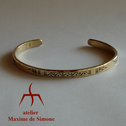 bracelet réglable en bronze gravé de motifs géométriques - cadeau personnalisable