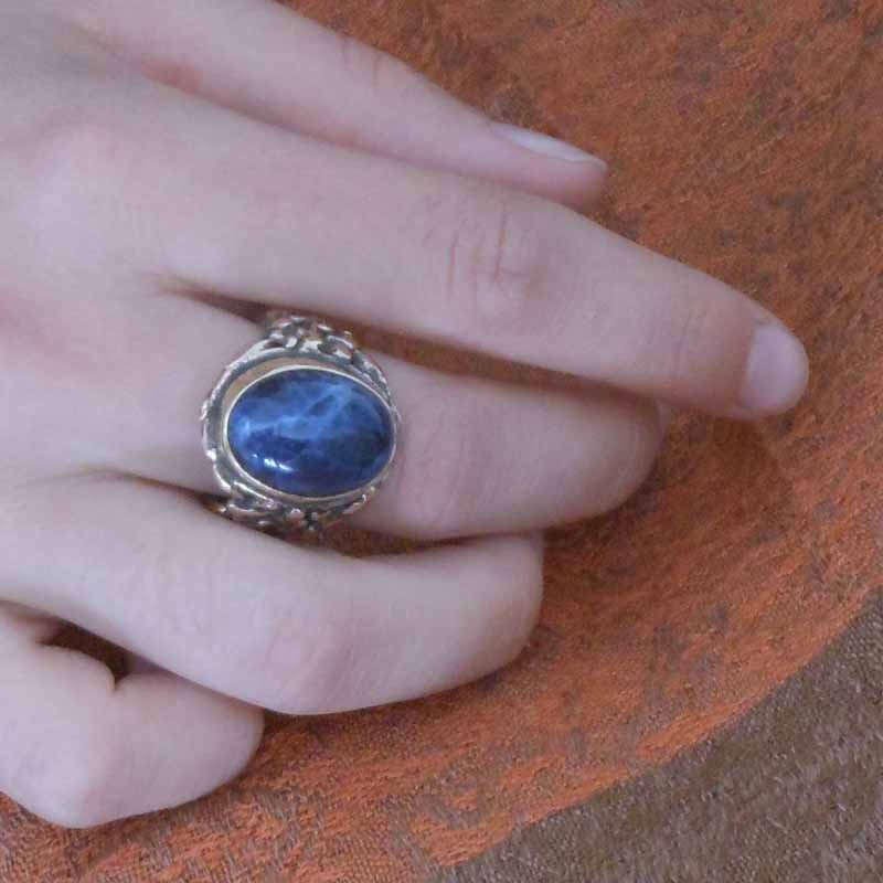 bague réglable en bronze avec pierre - atelier Maxime de Simone