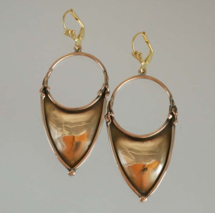 boucles d’oreilles bombées en bronze martelé