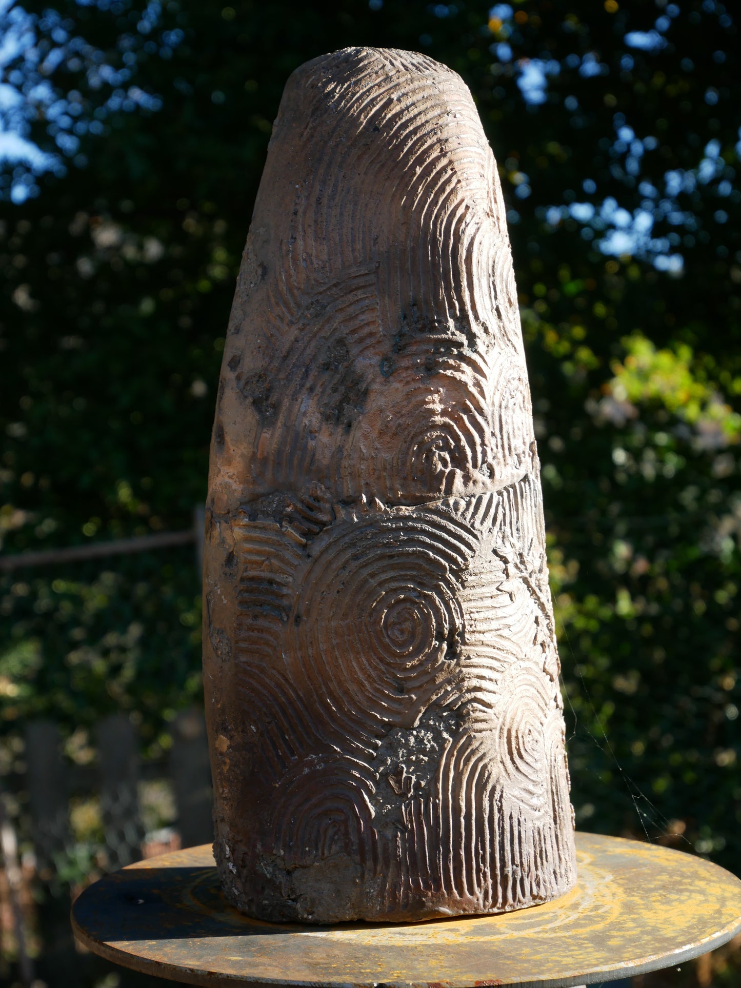 Sculpture en bronze - menhir Gavrinis