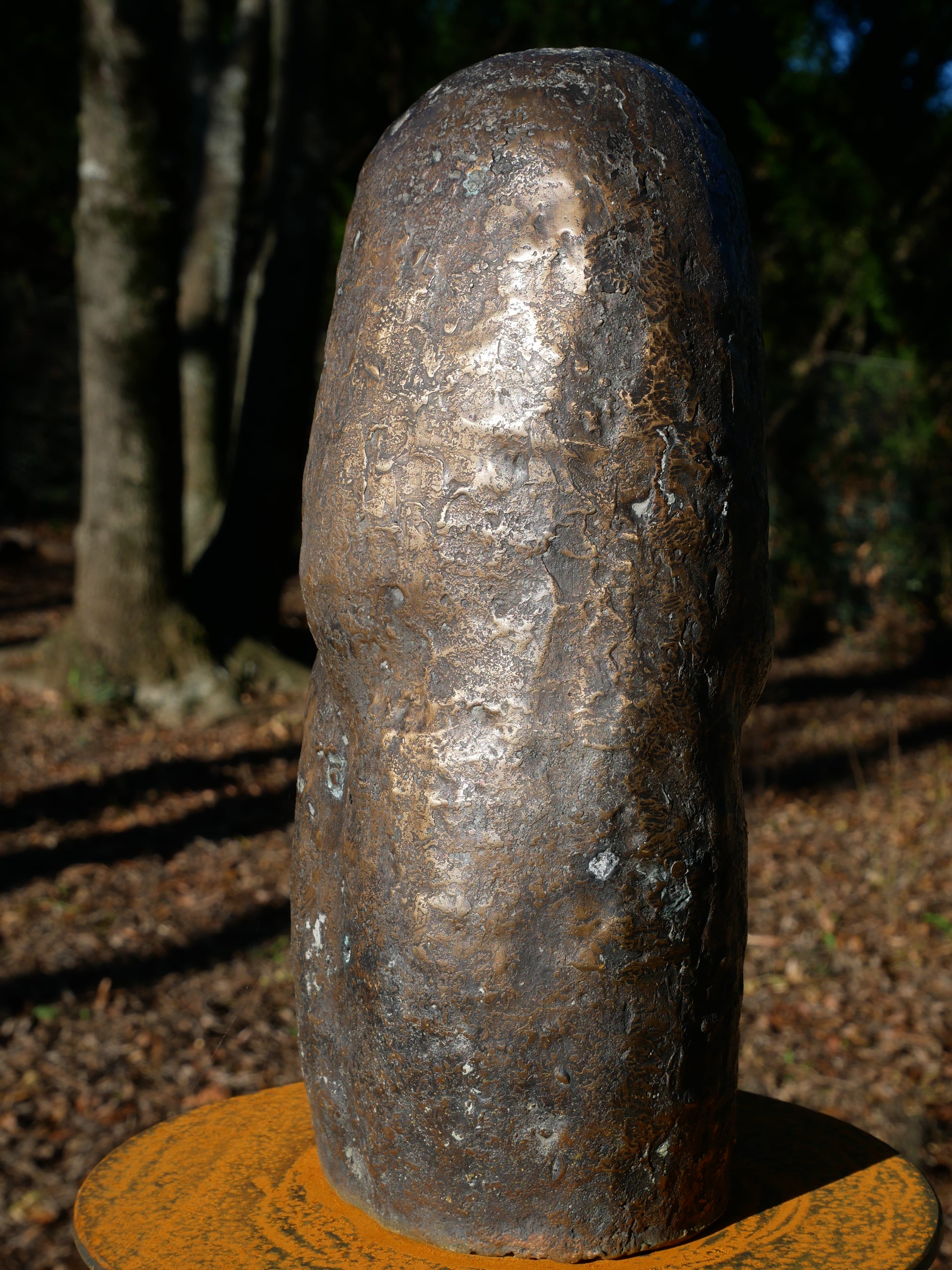 Sculpture en bronze - menhir femme