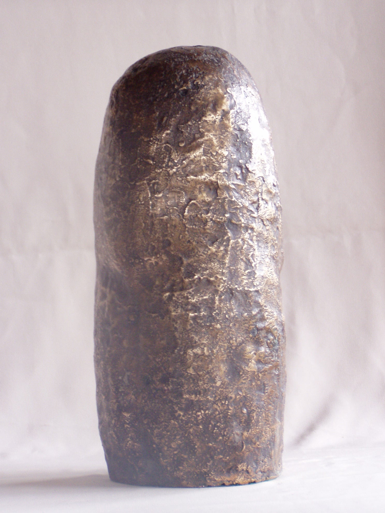 Sculpture en bronze - menhir femme