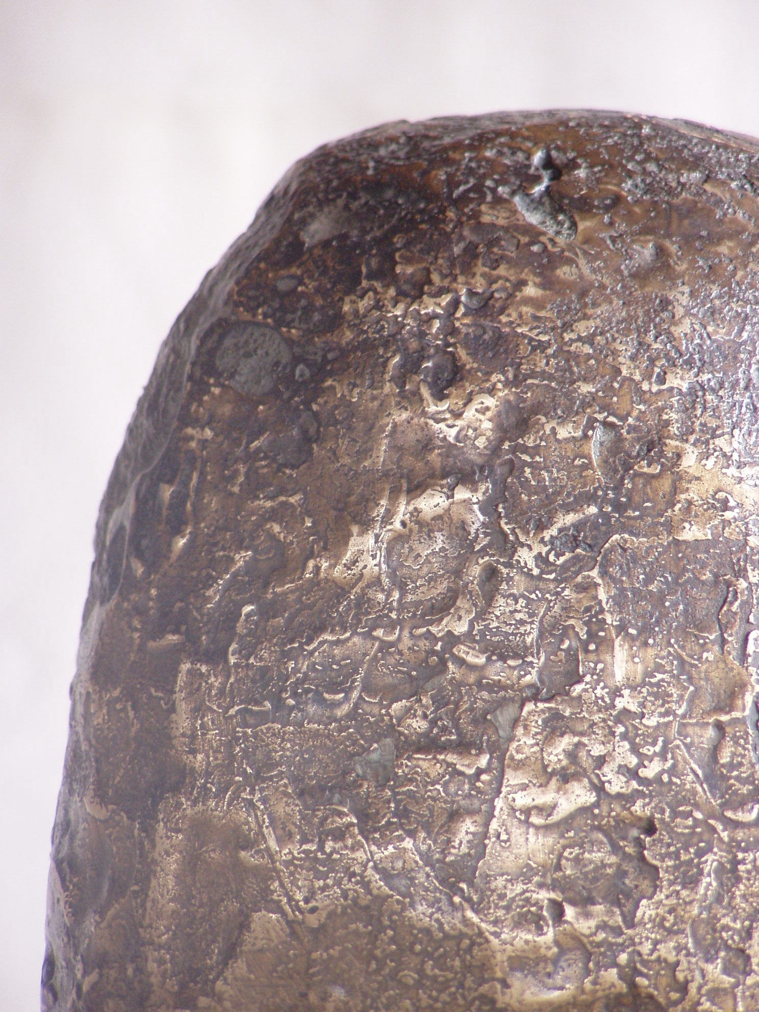 Sculpture en bronze - menhir femme