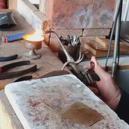 boucles d’oreilles en argent en forme de cône avec cornalines