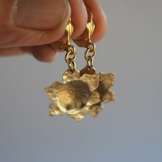 boucles d’oreilles en forme de fleur - bronze martelé