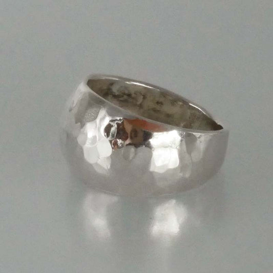 bague en argent martelé